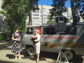Ольга Сынкина приняла участие в патриотической акции «Слава тебе, Герой!»